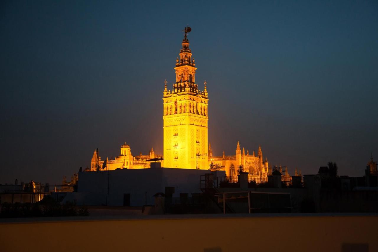 Guzman El Bueno Suites Sevilla Bagian luar foto