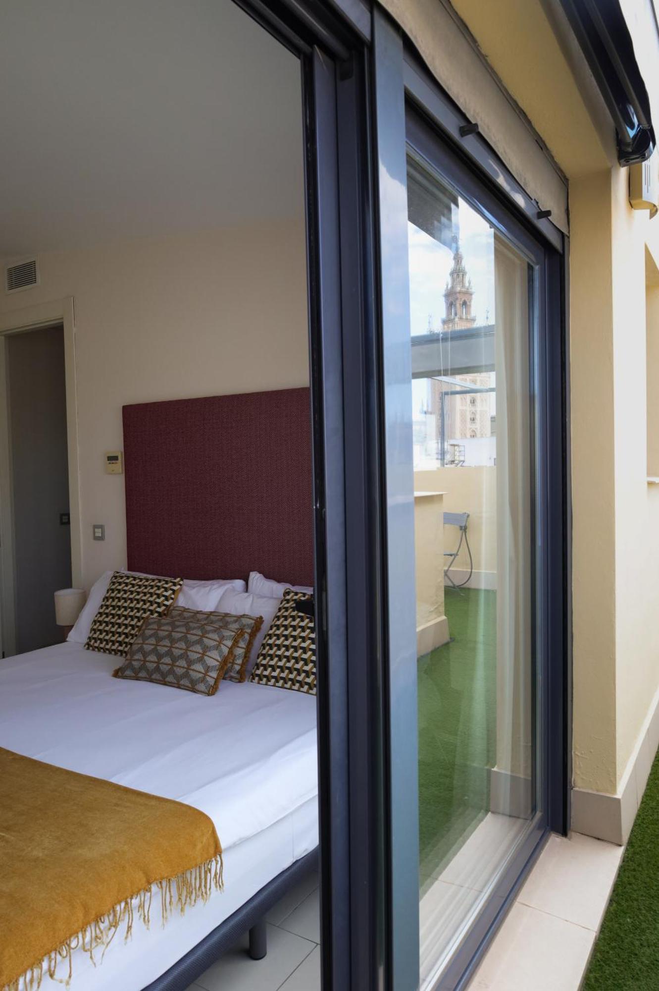 Guzman El Bueno Suites Sevilla Bagian luar foto