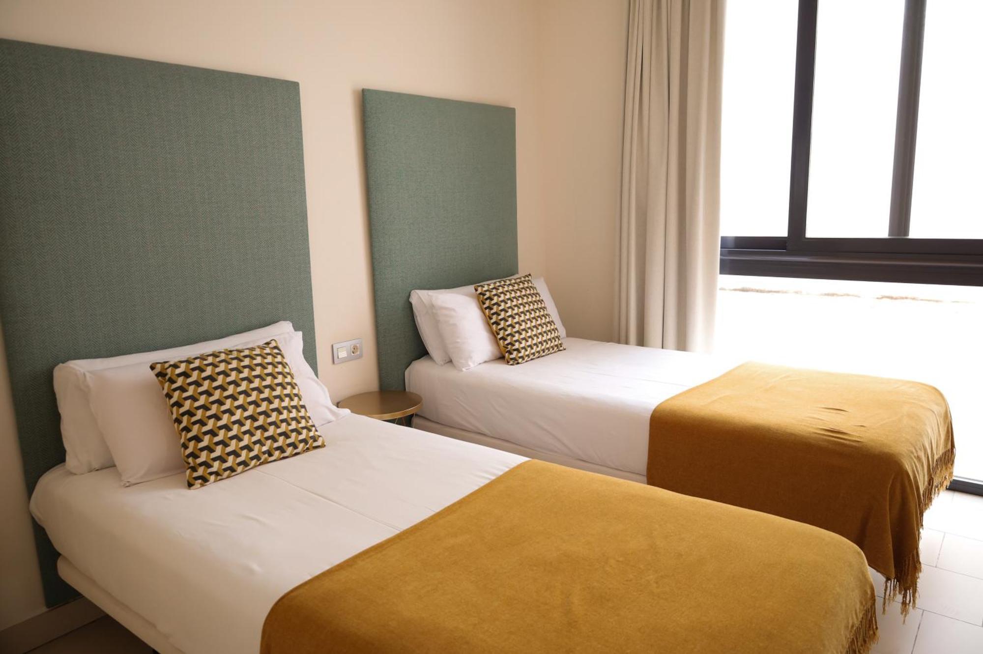 Guzman El Bueno Suites Sevilla Bagian luar foto